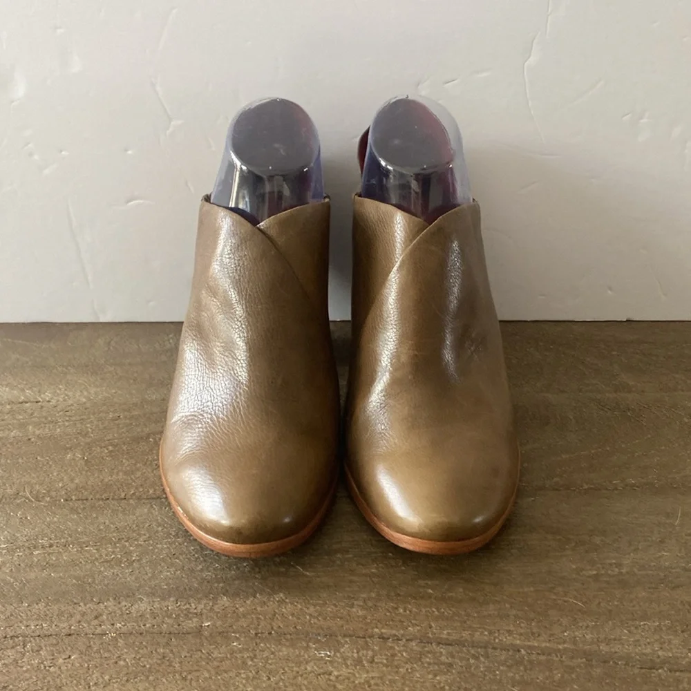 Aerin Cardin Leather Booties‎